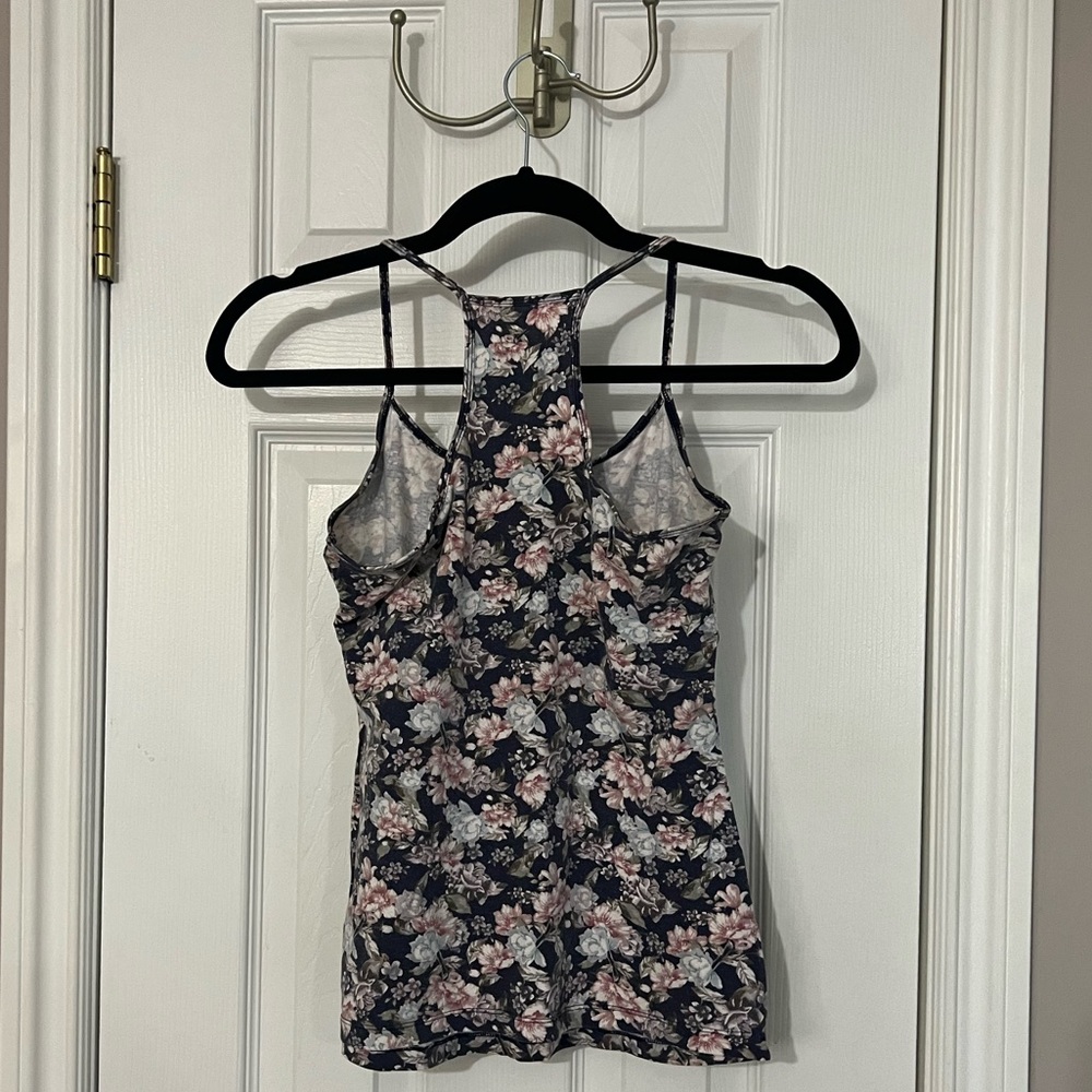 Garage Size Small Flower Tank - Picture 2 of 2